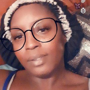 Meet your Posher, Pamela